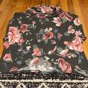 LulaRoe Kristen pullover